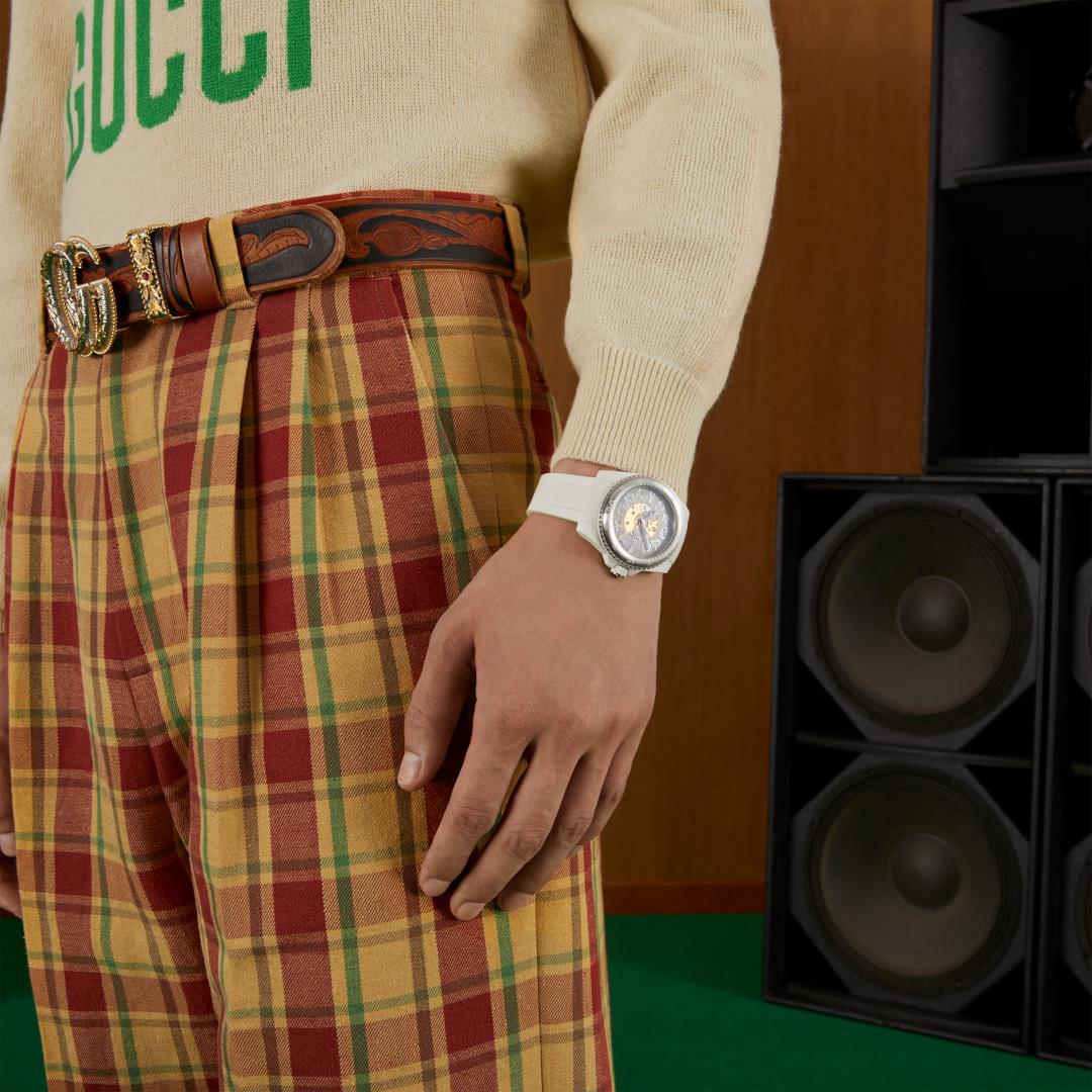 Gucci Transparent Dial White Dive Watch, 40mm 4